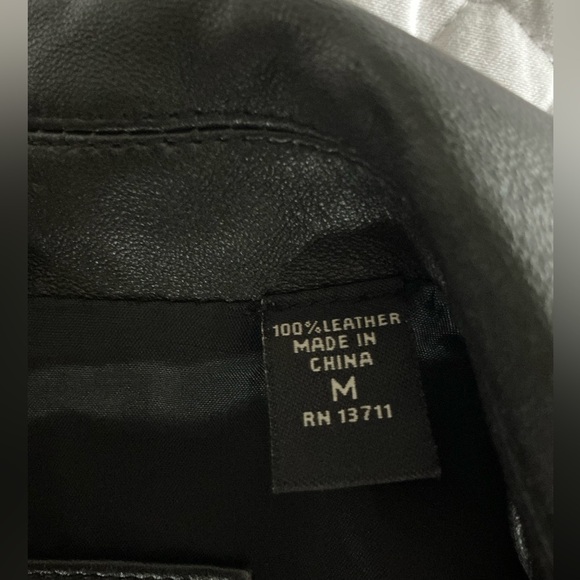Valerie Stevens Black Leather Button Down Women's Blazer Style Jacket Size M - Picture 6 of 14